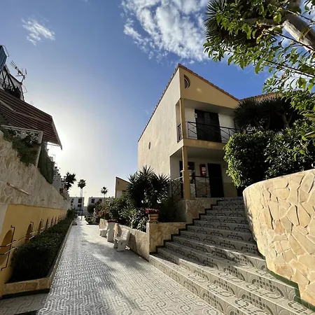 Patio Canario * Escape / 2 Rooms, 2 Terraces & Pool * Arona (Tenerife)